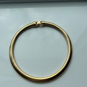 VTG Signed Monet Runway Collectable c70s
Choker Omega Snake Necklace